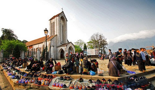 Exploring the Cultural Beauty of Sapa's Love Market.