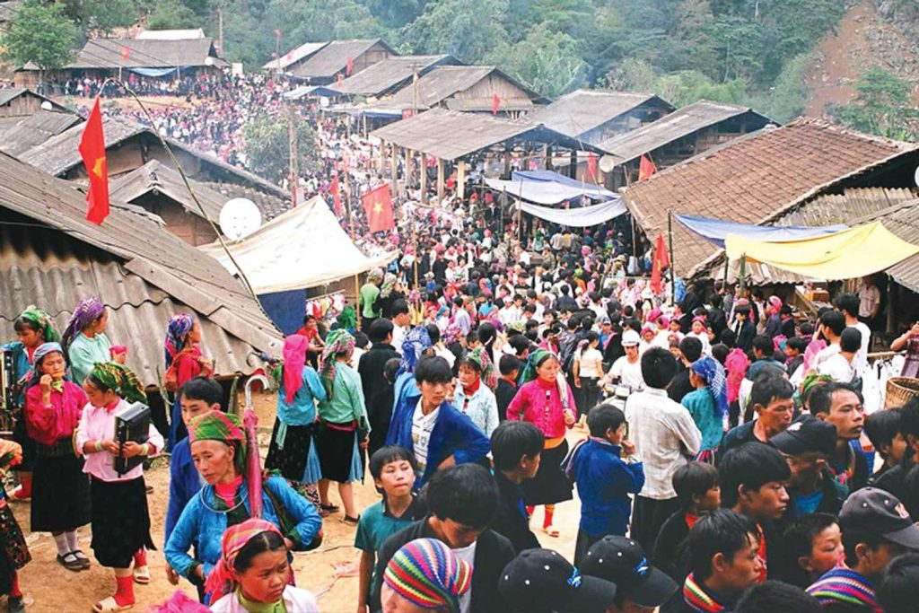 Exploring the Cultural Beauty of Sapa's Love Market.