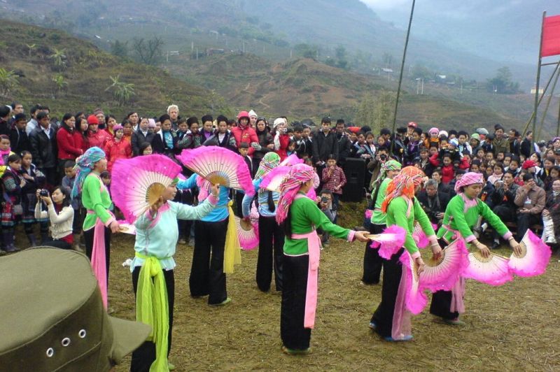 Exploring the Cultural Beauty of Sapa's Love Market.