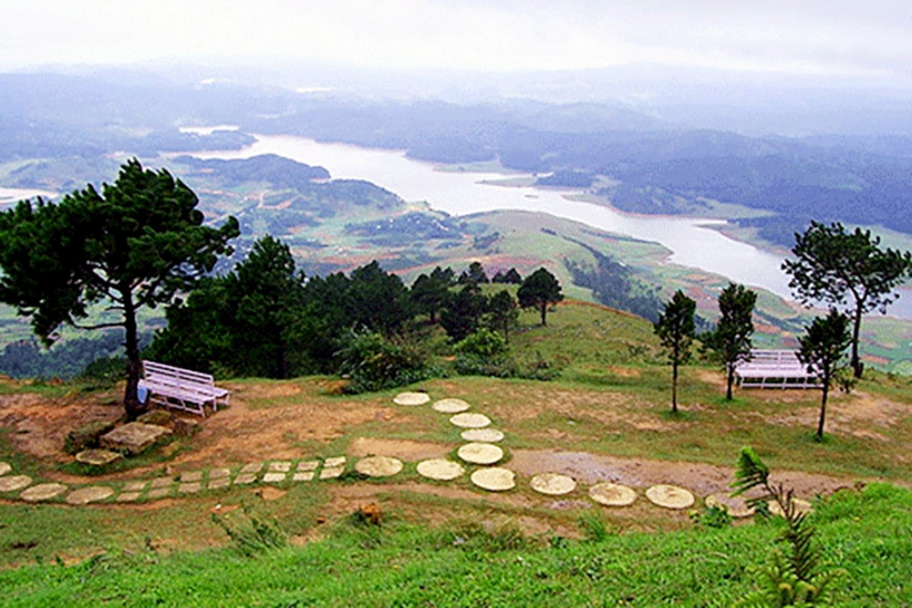 Exploring the Enchanting Langbiang Peak in Dalat: A Complete Guide for 2023