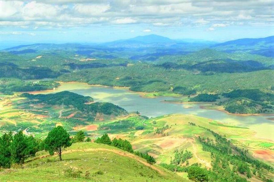 Exploring the Enchanting Langbiang Peak in Dalat: A Complete Guide for 2023