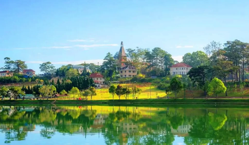 Discovering the Timeless Charm of Ho Xuan Huong - A Dreamy Haven in Da Lat